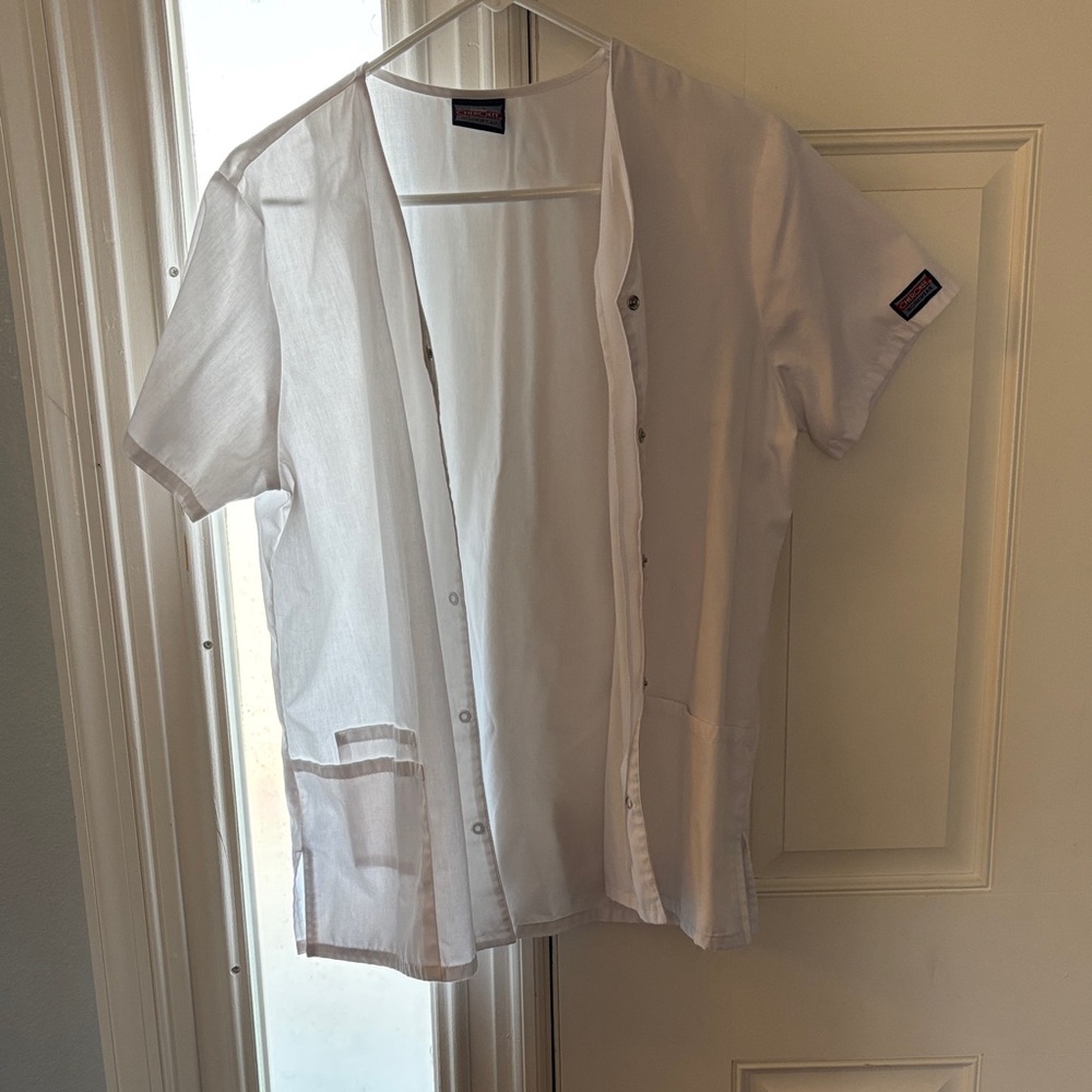 White Short Sleeve Snap Scrub Top